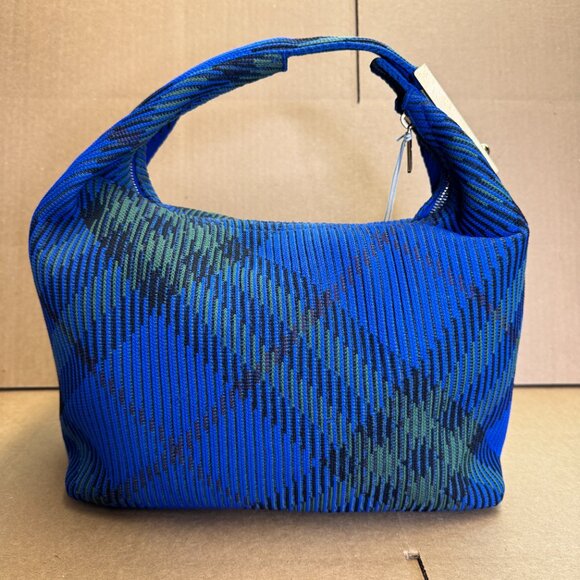 Burberry Medium Peg Duffle Bag - Picture 8 of 14